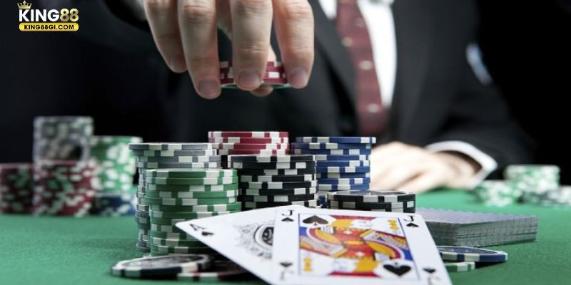 Phương pháp bluff trong poker hiệu quả dành cho tân thủ